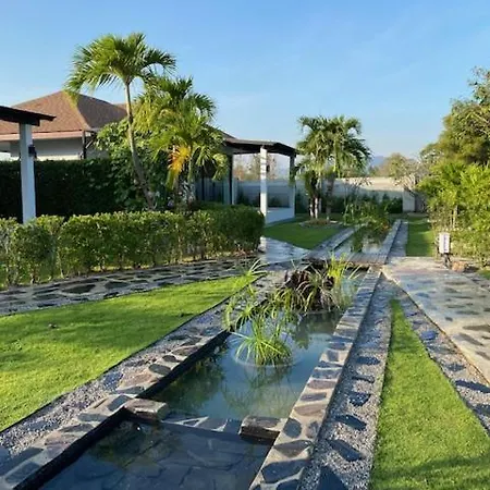 Siri Thai Lodges